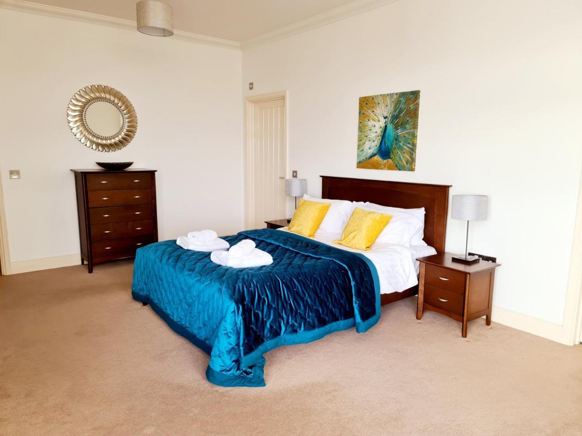Seas The Day - Beachfront Apartment - Sleeps 4 Ramsgate Eksteriør billede
