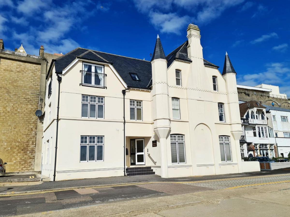Seas The Day - Beachfront Apartment - Sleeps 4 Ramsgate Eksteriør billede